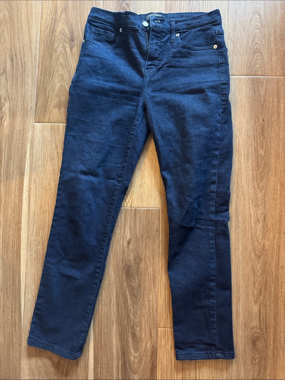 Banana Republic Women’s Dark Blue Stretch Jeans